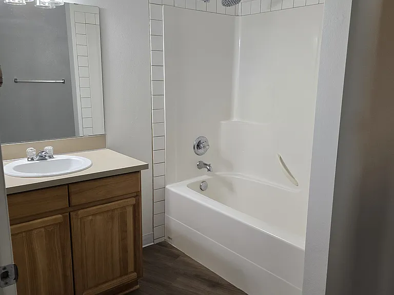 108 Factory Ave N #3C — Photo 19