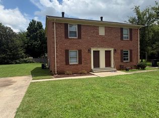 2558 Oak Hill Dr, Murfreesboro, TN 37130