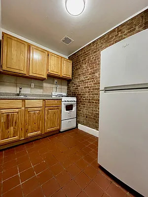 Rented by Building Equity Real Estate LLC | media 3