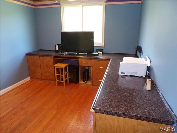 5th image of 1301 Birch Dr