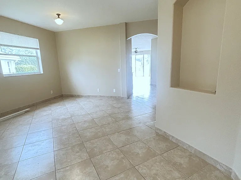 13428 SW 23rd St — Photo 2