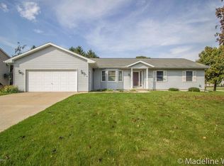 2699 Burgen Ave NE, Grand Rapids, MI 49525