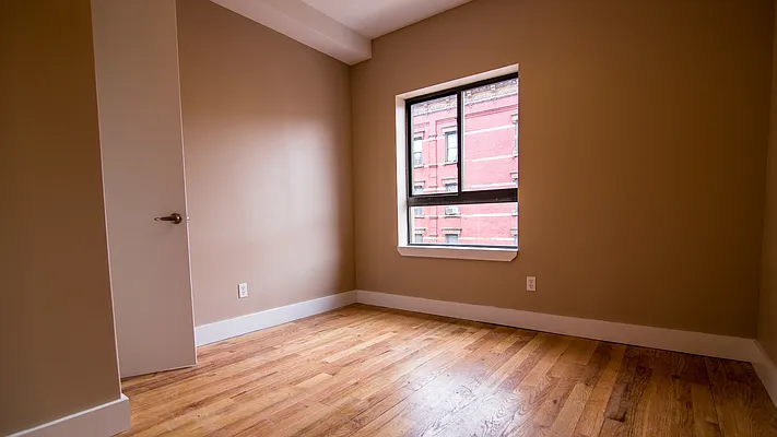 Rented by Nooklyn NYC LLC | media 24