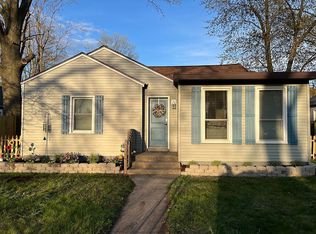 2832 Sheffield St, Muskegon, MI 49441