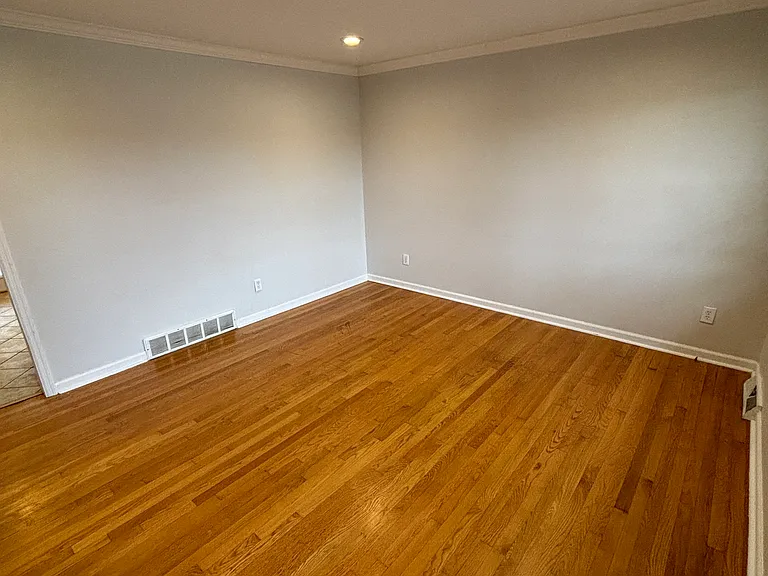 3564 Camelot Dr — Photo 5