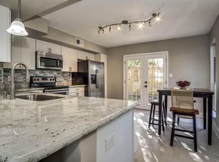 420 Bristol Cv, Mary Esther, FL 32569