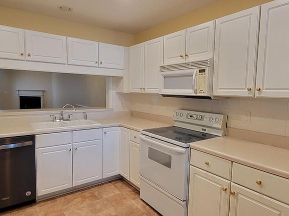 2nd image of 1155 Jefferson Oaks Ct Unit 41