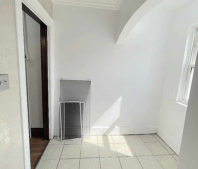 359 Hanna St W #2 — Photo 20