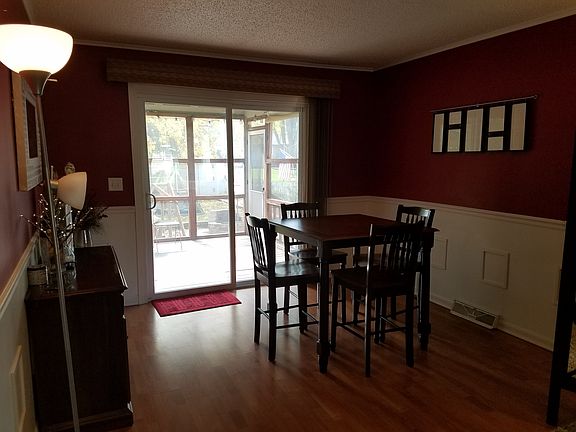2nd image of 405 Southview Dr