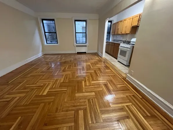 835 Ocean Avenue image 1 of 6