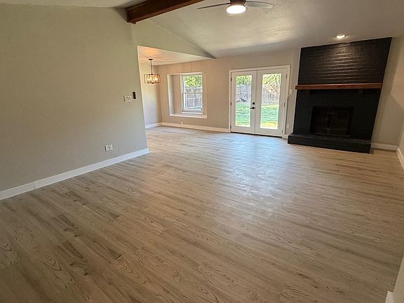 2nd image of 111 Iberis Ct