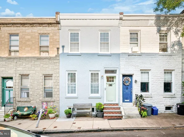 813 N Bambrey St, Philadelphia, PA 19130