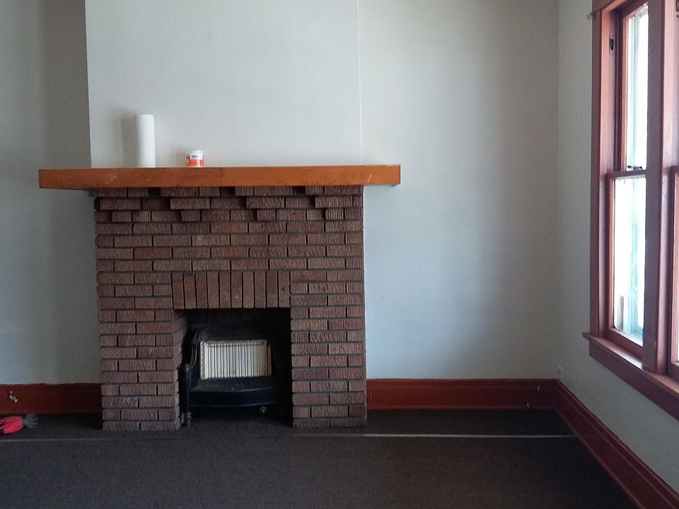 1st image of 228 Rodney Ave #1
