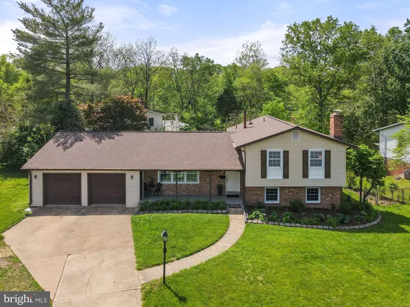 7518 Roxbury Ave, Manassas, VA 20109