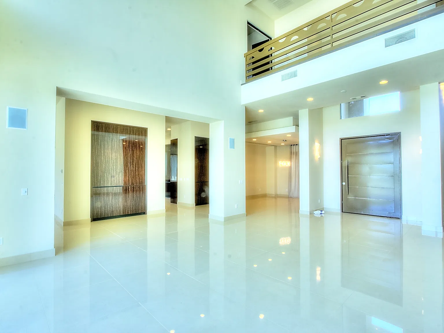 5 bed, 7022 sqft, $8,500 — Photo 3