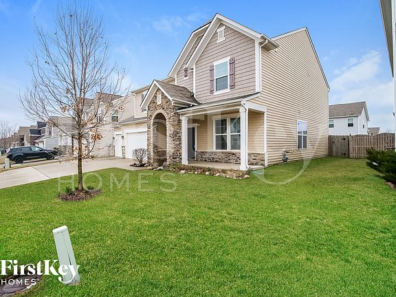 3rd image of 5767 Blue Sky Dr