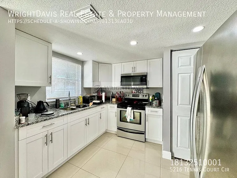 5216 Tennis Court Cir — Photo 11