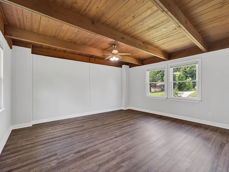 444 Appleton Dr — Photo 9