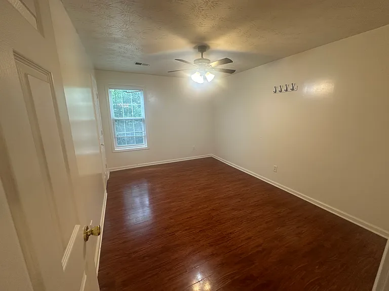 1711 Hayden Mill Ct — Photo 19