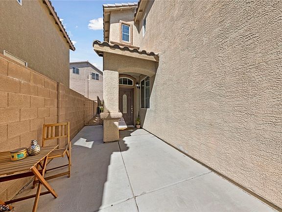 2nd image of 8165 Starling View Ct