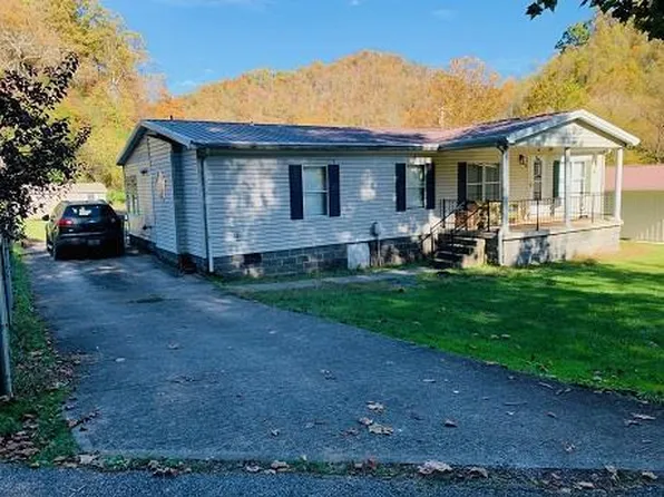 38 Mayo Branch Brandy Keg Ln, Prestonsburg, KY 41653