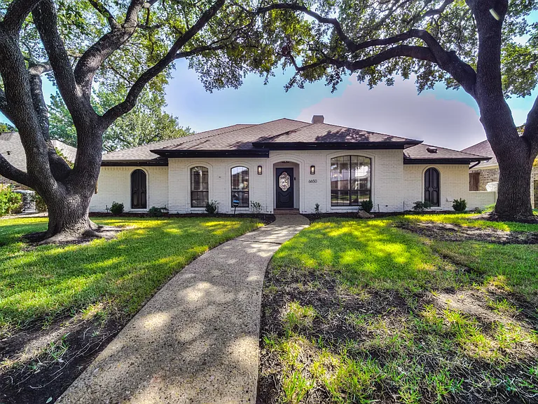 6650 Lovington Dr — Photo 1