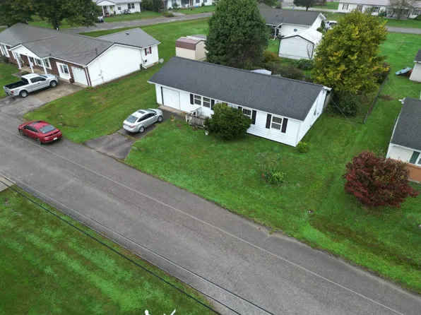 85 Wildwood Dr, Millwood, WV 25262