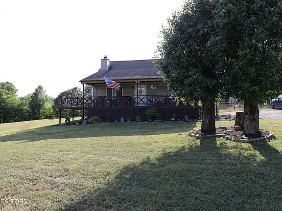 2nd image of 109 Lakeview Dr