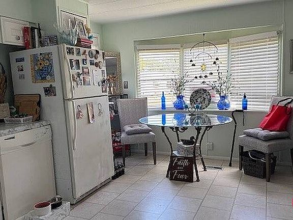 3rd image of 810 8th St Lot 22