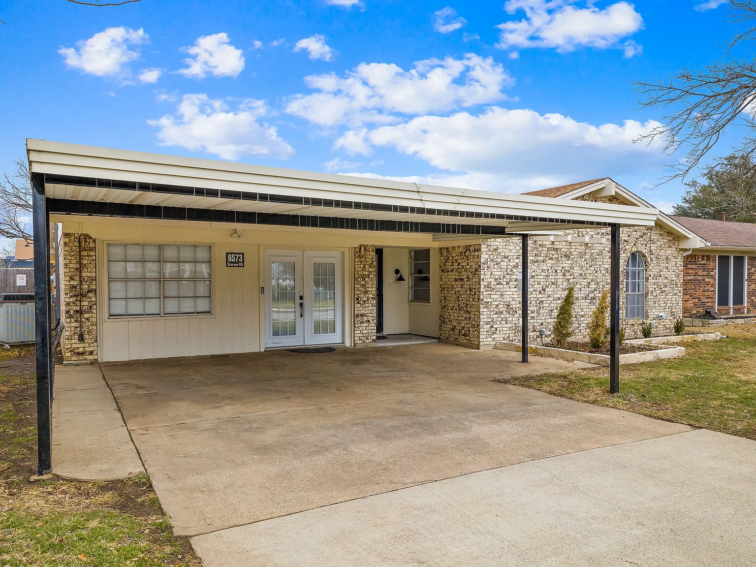 4 bed, 1931 sqft, $2,650 — Photo 4