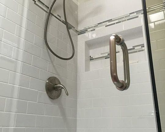 5th image of 1119 15th St APT 5