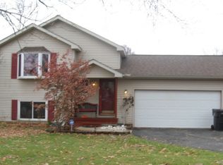 431 Henry St, Howell, MI 48843
