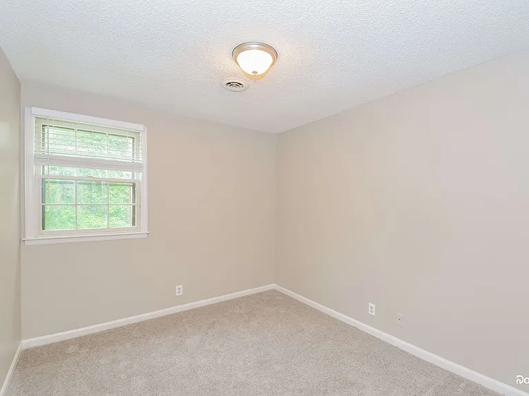 3912 Scotwood Dr — Photo 12