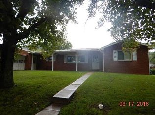 221 Clark Ave, Burgettstown, PA 15021