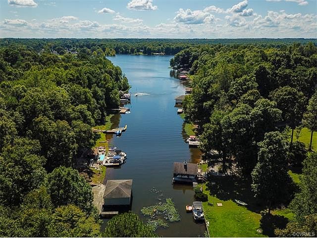 1st image of 9236 Eagle Cove Cir