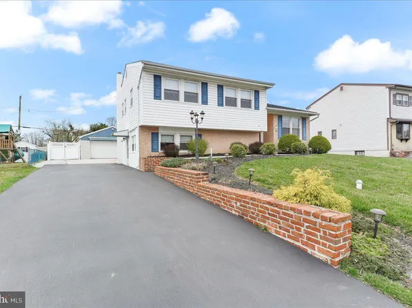 414 Eldon Dr, Broomall, PA 19008