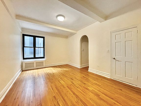 3rd image of 166 2nd Ave APT 6J