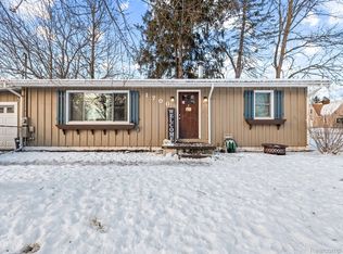 1700 Kennedy Dr, Lansing, MI 48911