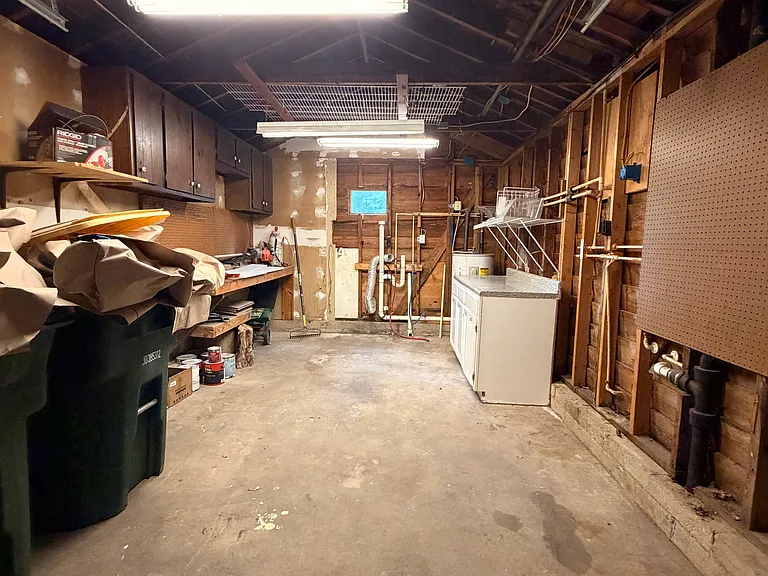 425 Laurina St — Photo 13