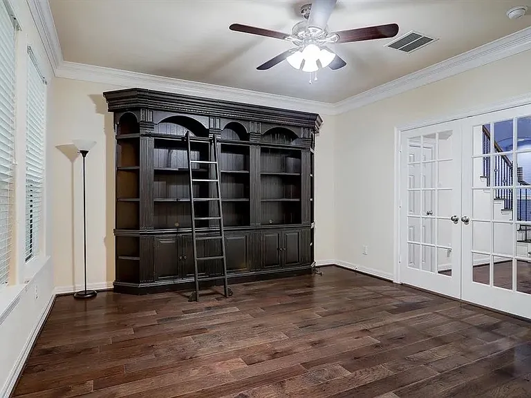 5505 Zoemark Ln — Photo 3