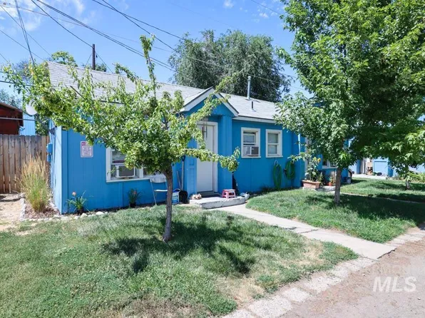 124 NW 4th Ave, Ontario, OR 97914