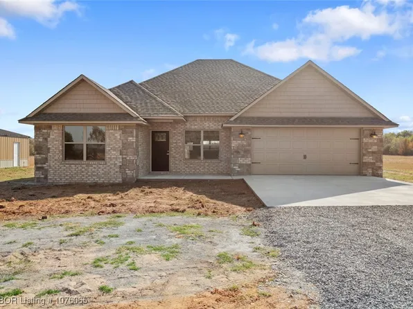 112 Rock Creek Dr, Wister, OK 74966