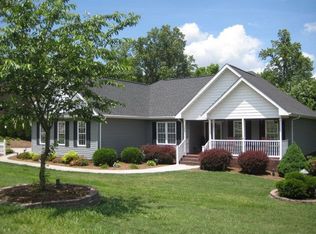 340 Shannon Ct, Ridgeway, VA 24148