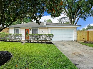 2702 Thomas Ave, Pasadena, TX 77506