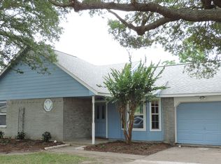 3102 S Peach Hollow Cir, Pearland, TX 77584