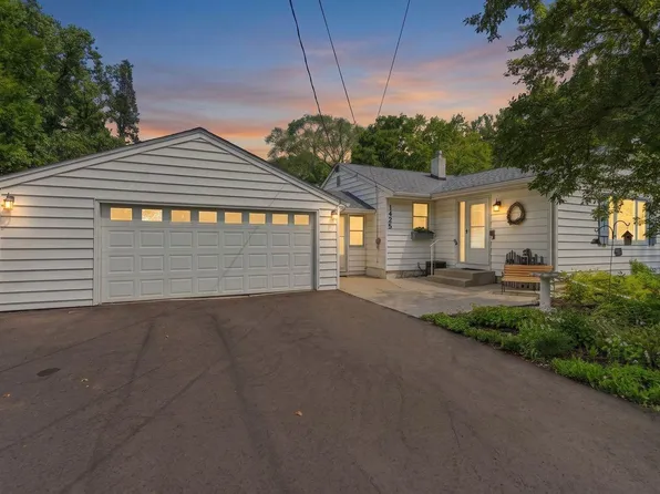 1425 Rice Creek Rd NE, Fridley, MN 55432