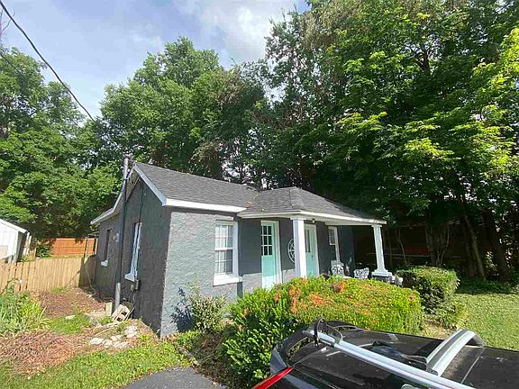 3rd image of 1132 Cabell Dr