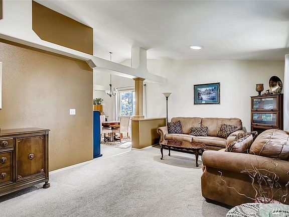 3rd image of 8325 48th Dr NE