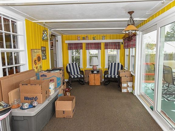 4th image of 2733 Woodlawn Ave