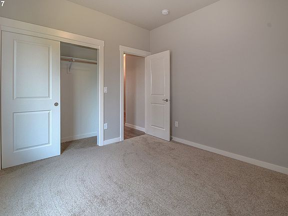 5th image of 1904 NW 118th Way